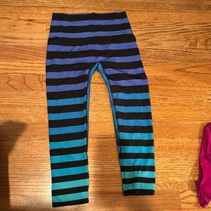 KDEER blue striped leggings - barely worn!